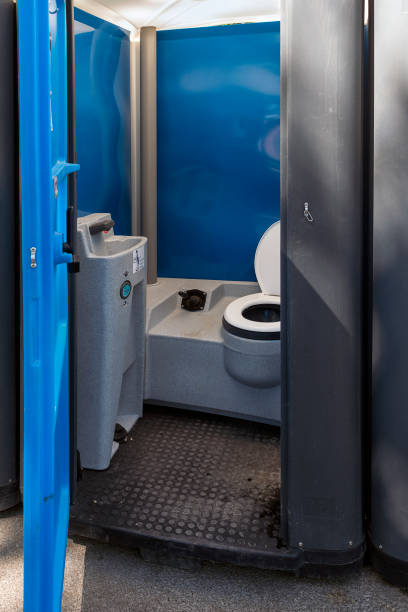 Best Porta potty delivery and setup  in Clendon, AR